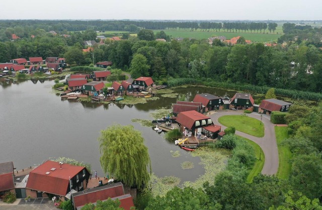 Lakeside Cottage De Rijd