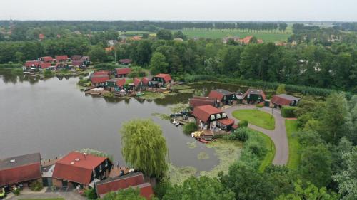 Lakeside Cottage De Rijd