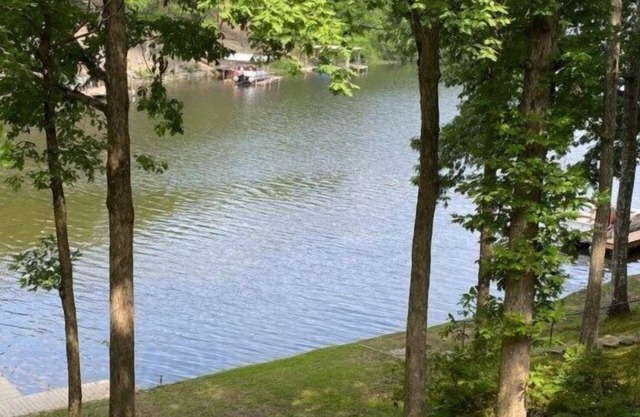 Lakeside Day Dreamin