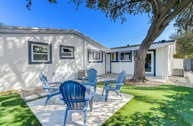 Lakeside Dream: Trendy design & Near Beach