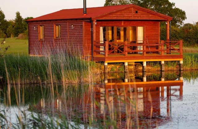 Lakeside Fishing Lodges