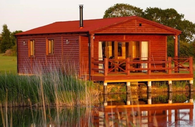 Lakeside Fishing Lodges