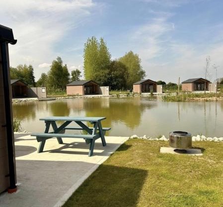 Lakeside Fishing Retreats