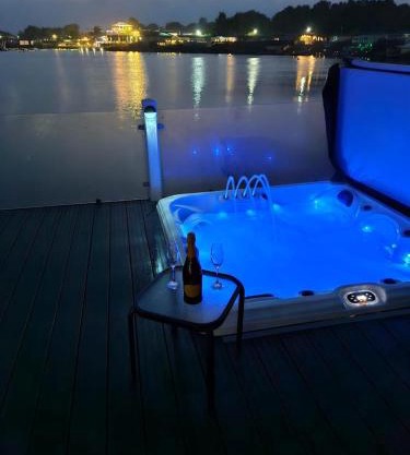Lakeside Holiday Home with Hot Tub