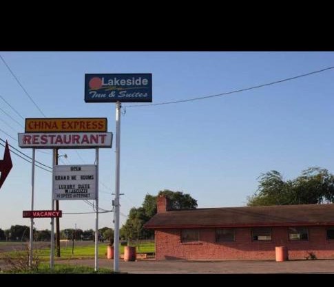 Lakeside inn & suites by OYO Mathis I 37