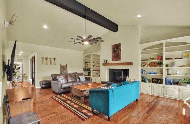 Lakeside Lodge with Scenic Views & Outdoor Deck