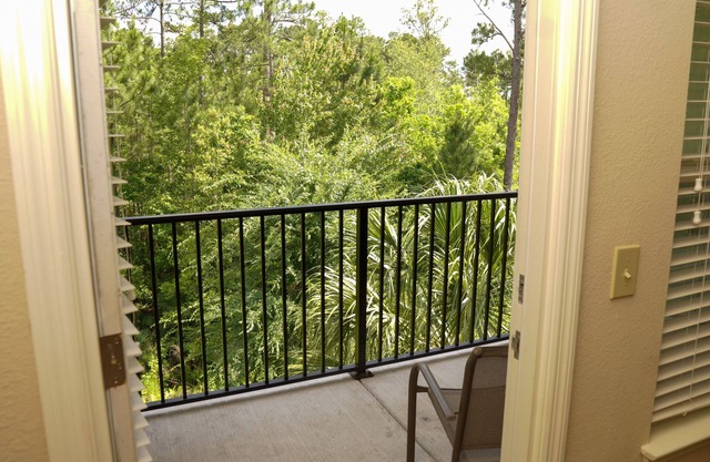 Lakeside Luxury Living #3