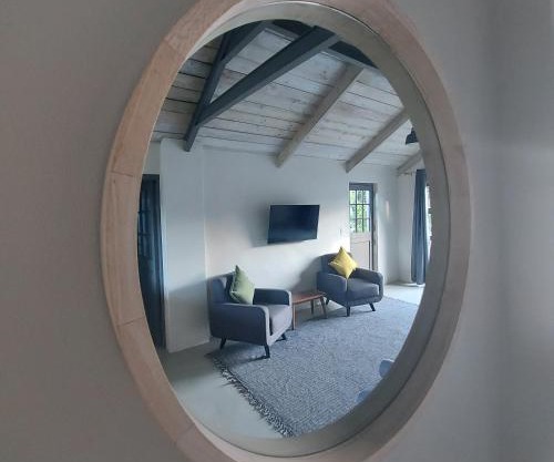 Lakeside Mountain Loft