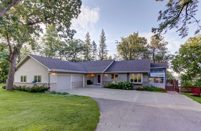 LAKESIDE PARADISE:6BR/12 Bed/3.5bath/Games/Swim/Bonfire/Arcade-Battle Lake 5min