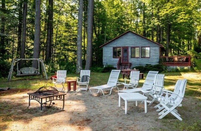 Lakeside rustic cabin sleeps 6 on Lake Kanasatka