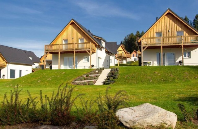 Lakeside Village 4 (+ sauna) by Interhome