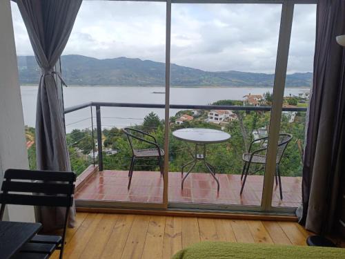 Lakeview Apartment in the Heart of Guatavita Bunk bed for Kids