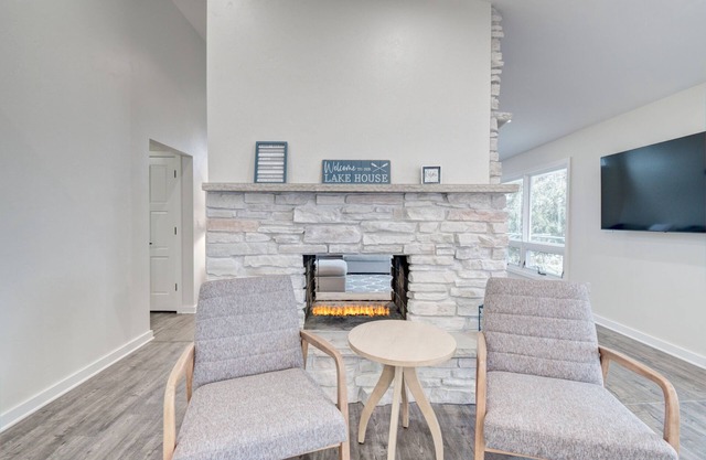 Lakeview Cottage Retreat - Fire Pit - Grill