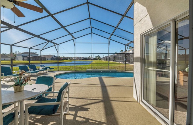 Lakeview Landing - beautiful lakefront pool home