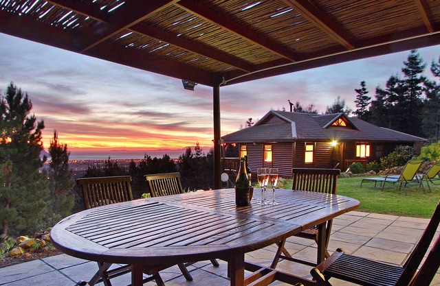 Lalapanzi Lodge
