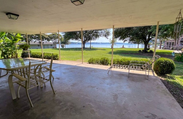 LaNana Crossing Lodge