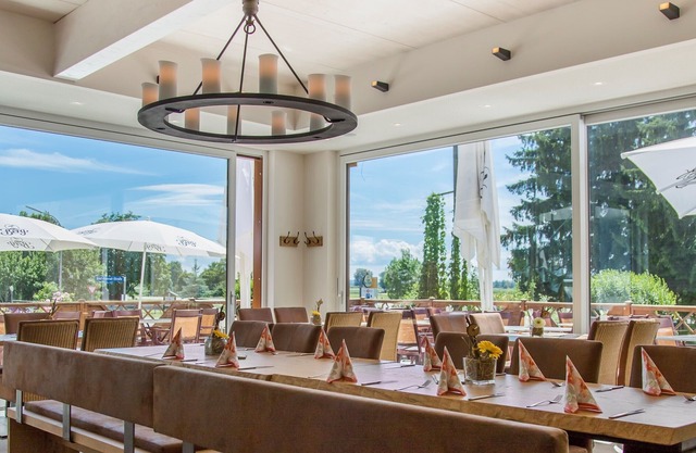 Landgasthof & Land-gut-Hotel Zur Rose