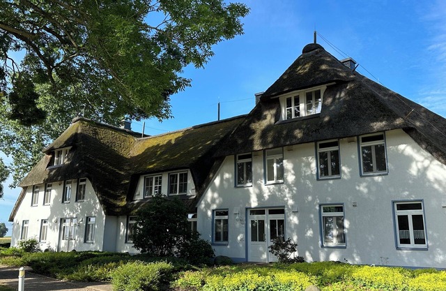 Landhaus am Haff, apartment A7 - relaxation under the reed roof from the very beginning