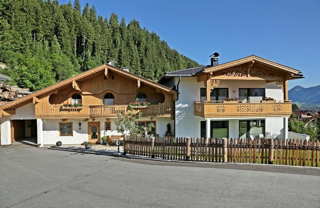 Landhaus & Apartment Taxach