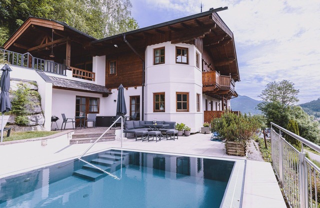 Landhaus Lodges Kaprun - Anton, pool, skiing - walking dist