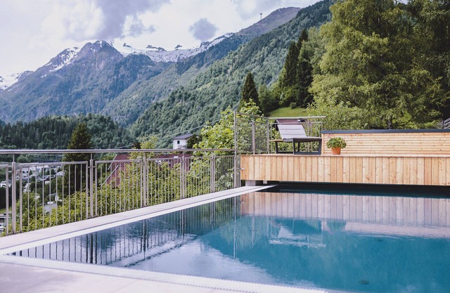 Landhaus Lodges Kaprun - Thomas, pool & electric charging