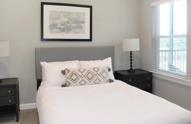 Landing | Amazing 1BD, Pool, Gym