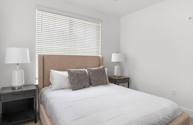 Landing | Amazing 1BD, Pool, Clubhouse