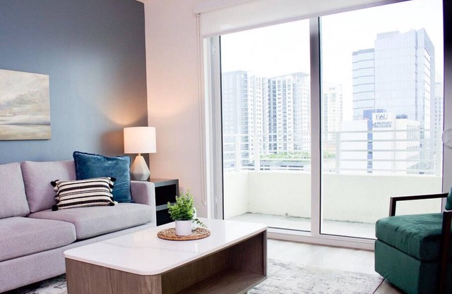 Landing at 10X Riverwalk Apartments - 1 Bedroom in South Fort Lauderdale