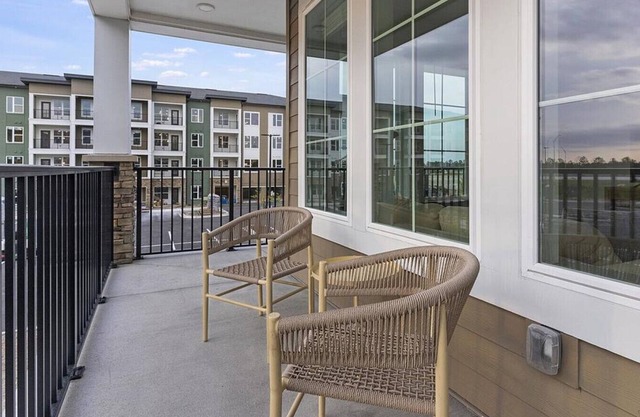 Landing at Bartram Park - 2 Bedrooms in Southside