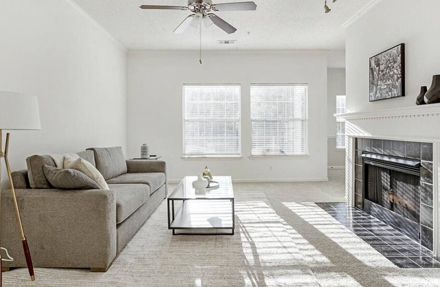 Landing at Crowne at James Landing Apartments - 1 Bedroom in Downtown High Point