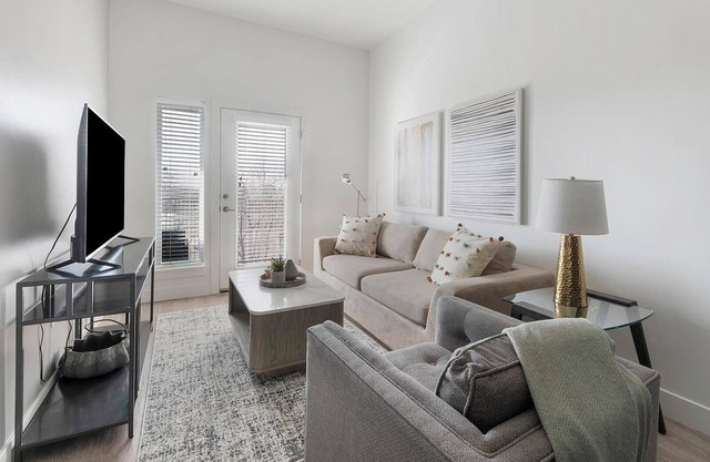 Landing at Dry Creek at East Village - 1 Bedroo.