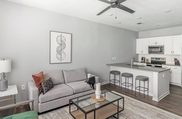 Landing at FarmHaus - 1 Bedroom in Huntsville