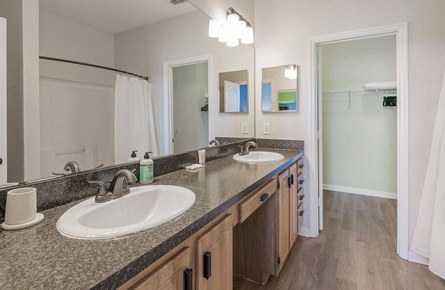 Landing at Grandeville at River Place - 2 Bedrooms in Downtown Oviedo