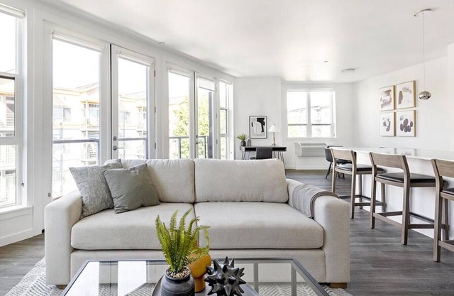 Landing at Harbor Sky - 2 Bedrooms in Bridgeton