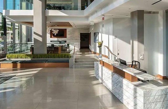 Landing at Kingston at McLean Crossing - 1 Bedroom in Downtown Tysons