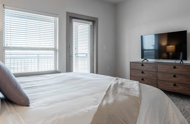 Landing at Madison at Westinghouse - 1 Bedroom in Downtown Georgetown