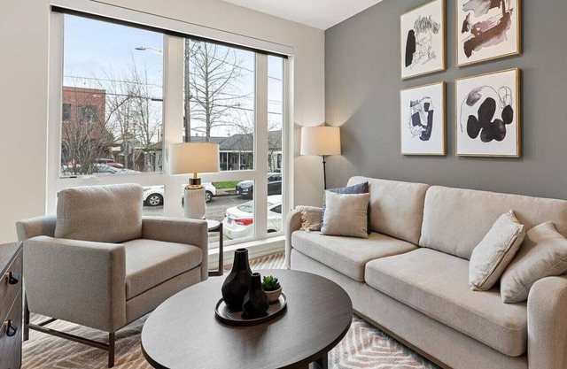 Landing at Meetinghouse - 1 Bedroom in Southeast Portland