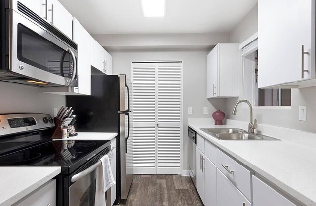 Landing at Terraces - 1 Bedroom in Tanasbourne