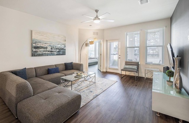 Landing at The Pointe on Westshore - 3 Bedrooms.