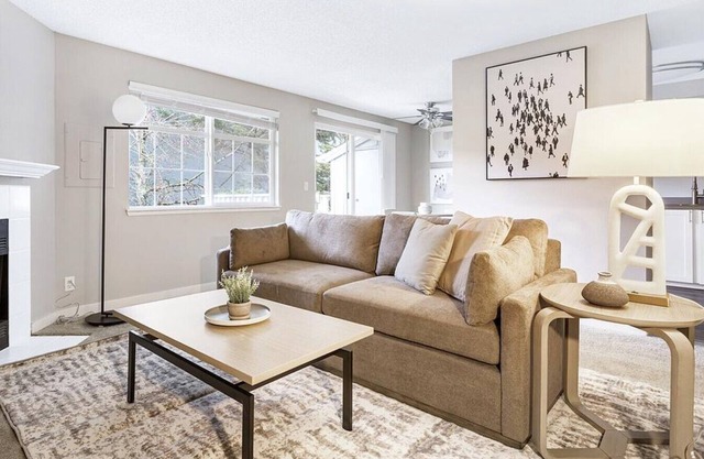 Landing at Treeline604 - 1 Bedroom in Downtown Vancouver