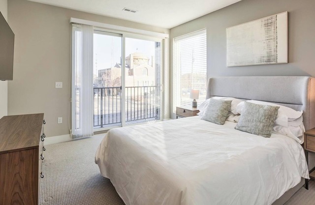 Landing at Vanguard - 1 Bedroom in Newberry