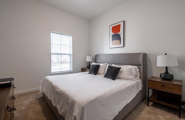 Landing at Vida East - 1 Bedroom in Church Hill
