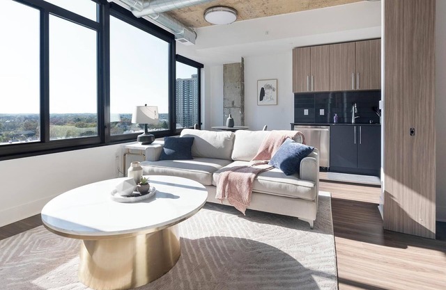 Landing | Beautiful 1BD, Gym, Game Room