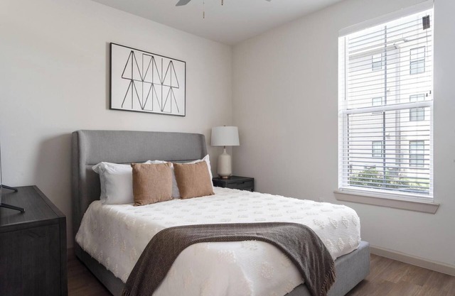 Landing | Chic 1BD, Clubhouse, Gym
