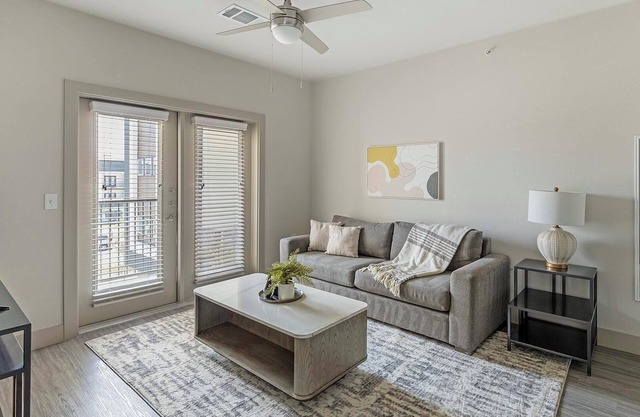 Landing | Chic 1BD, Pool, Game Room