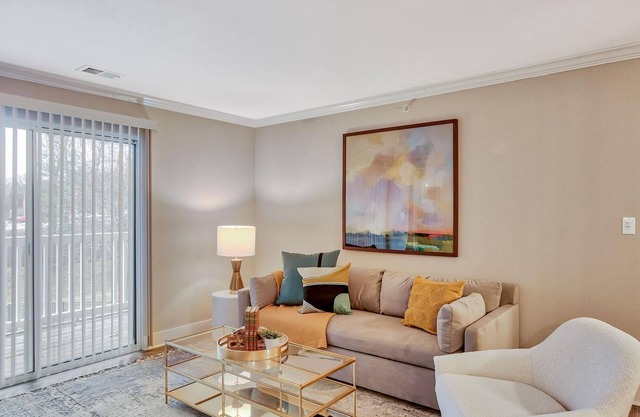 Landing | Chic 2BD, Pool, Gym