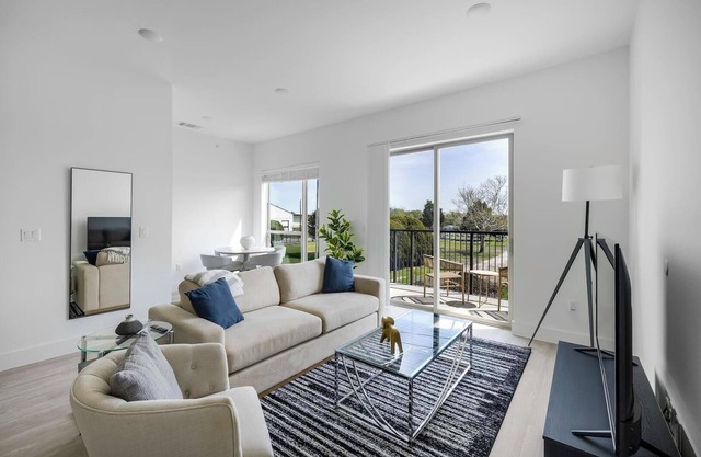 Landing | Chic 3BD in Denton