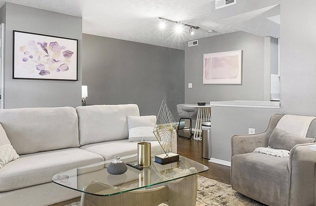 Landing | Modern 1BD, Gym, Clubhouse