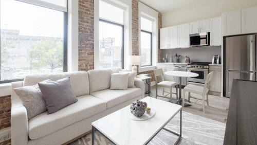 Landing Modern Apartment with Amazing Amenities (ID5790X36)