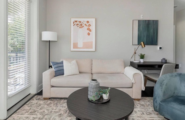 Landing | Spectacular 1BD, Pool, Gym